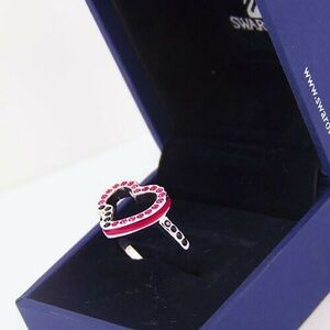 Swarovski heart ring